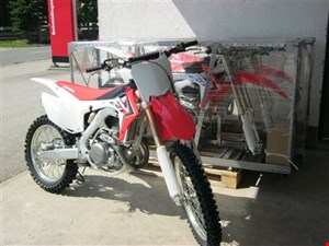 HONDA CRF450RE Modell 2014 bei HONDA SCHMIDINGER EINGETROFFEN!